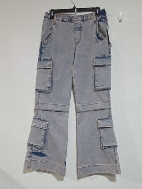 Wide-Leg Light Blue Cargo Jeans for Women - Flare Utility Style